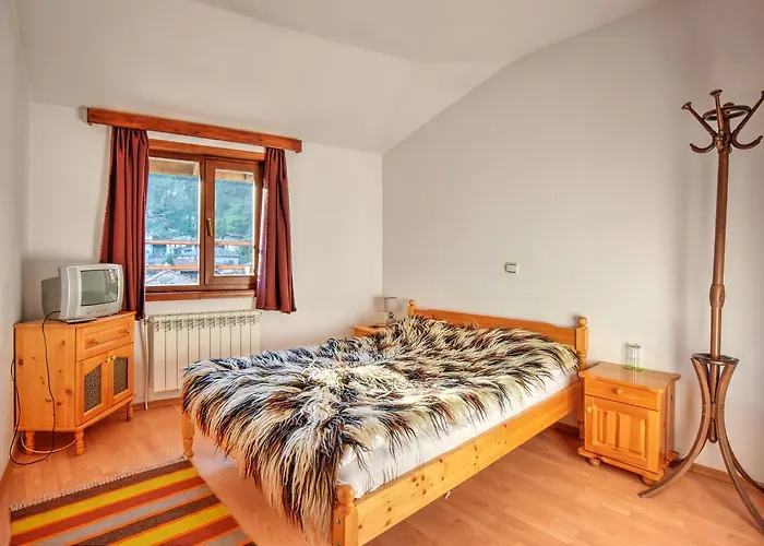 Kalina 2* Shiroka Lŭka